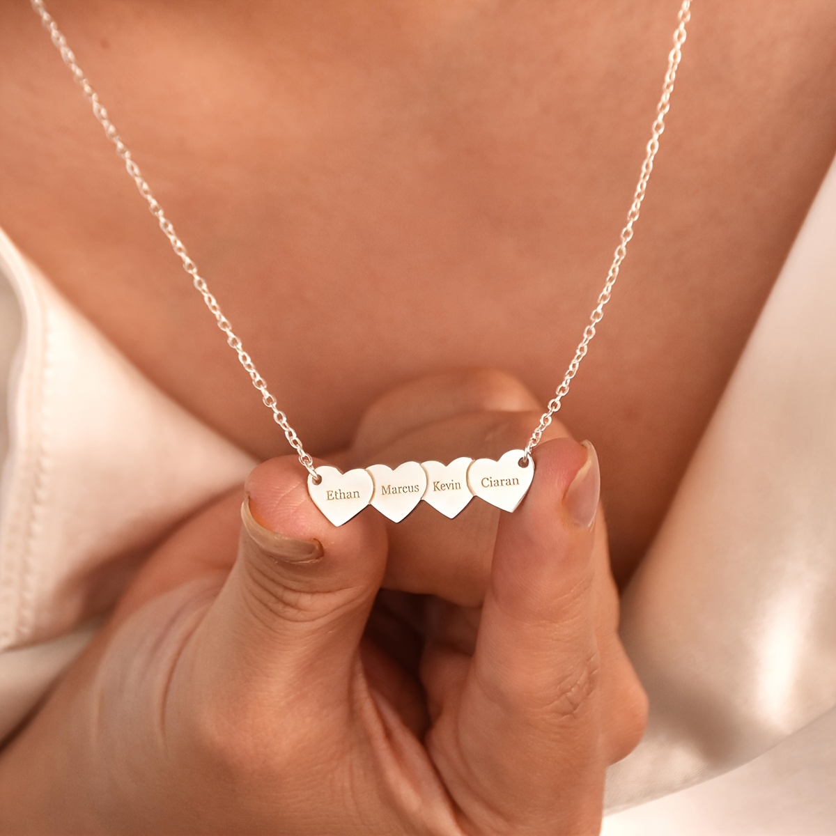 Personalized Multiple Love Heart Name Pendant Necklace — Custom Family Gift